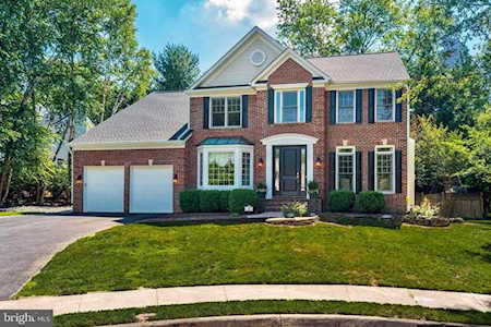 2403 Sagarmal Ct Dunn Loring, VA 22027