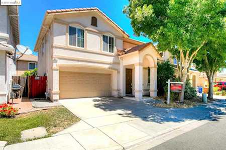 587 Scudero Pittsburg, CA 94564-2499