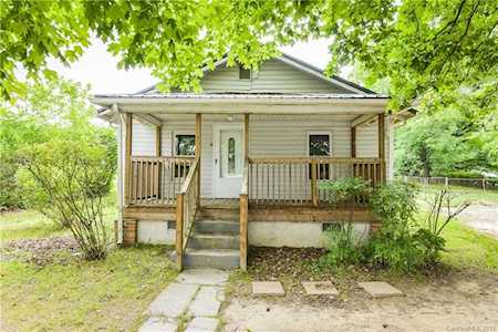 1307 Old Salisbury Rd Statesville, NC 28625