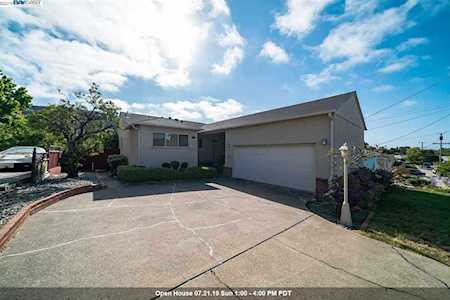 13828 Velarde Dr San Leandro, CA 94578