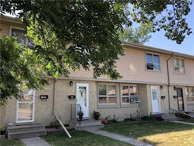 123 Queensland Drive SE #121 Calgary, AB T2J 3R3