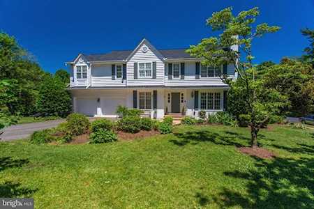 1002 Northwoods Trl Mclean, VA 22102