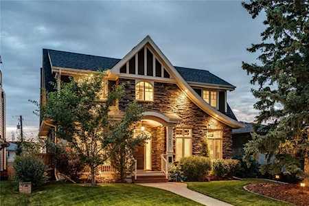 1427 Child Avenue NE Calgary, AB T2E 5E3