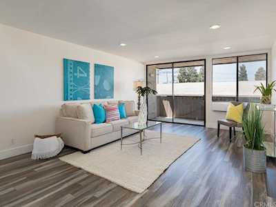 4170 Elm Avenue #203 Long Beach, CA 90807