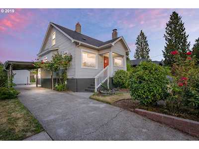 6354 N Burrage Ave Portland, OR 97217