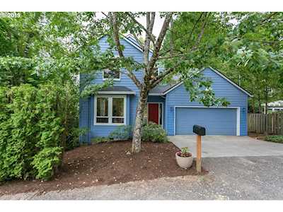 9017 SW 19th Ave Portland, OR 97219