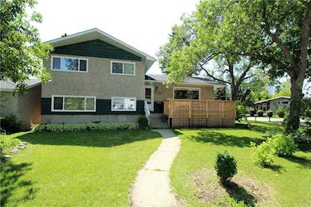 2923 Burgess Drive NW Calgary, AB T2L 1J1