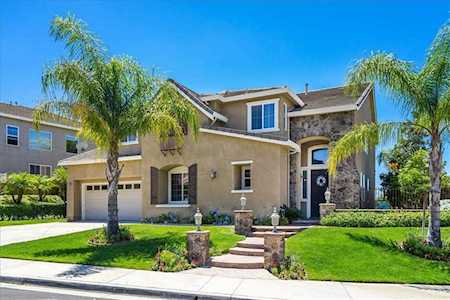 22050 Sunrise View Place Saugus, CA 91390