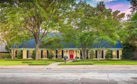 9428 Spring Hollow Drive Dallas, TX 75243