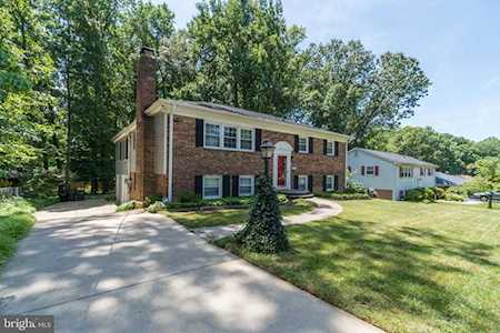 9421 Winterberry Ln Fairfax, VA 22032