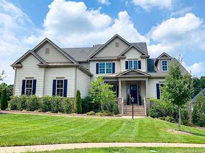 9120 Kristen Lake Ct Charlotte, NC 28270