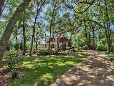 3309 Clifden Drive Tallahassee, FL 32309