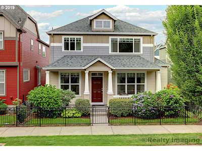 6134 NE Chestnut St Hillsboro, OR 97124