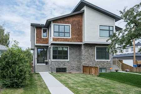 3715 43 Street SW Calgary, AB T3E 3P7