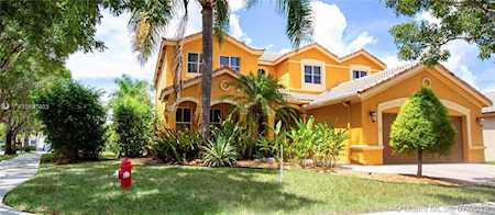 4424 E Fox Ridge Dr Weston, FL 33331