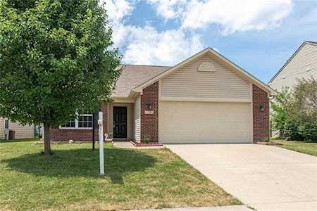 12396 Schoolhouse Road Fishers, IN 46037