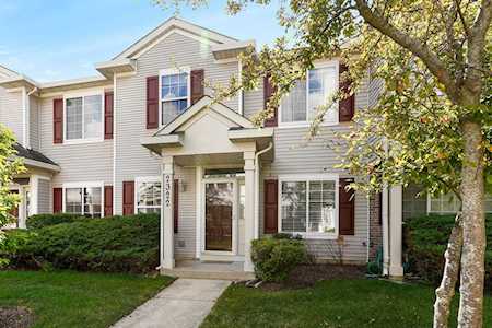 2322 Reflections Dr Aurora, IL 60502