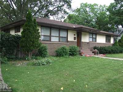 1721 Pleasant Street Lauderdale, MN 55113