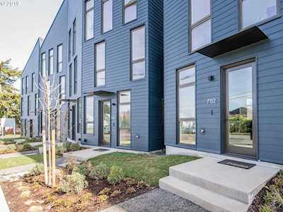 7168 N Vancouver Ave Portland, OR 97217