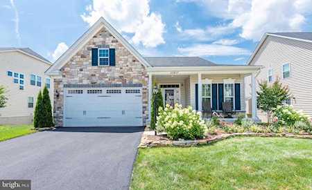 25837 Racing Sun Dr Aldie, VA 20105