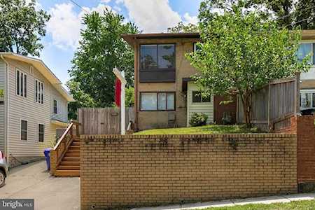5208 10th Place S Arlington, VA 22204