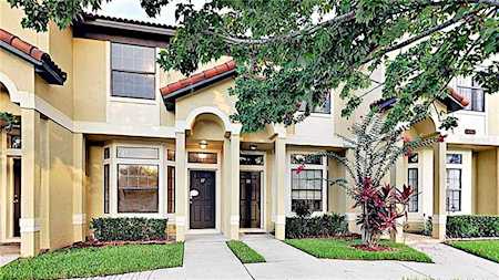 6001 Scotchwood Glen #27 Orlando, FL 32822