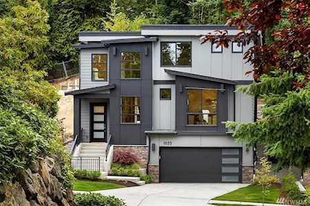 1033 4th St Kirkland, WA 98033