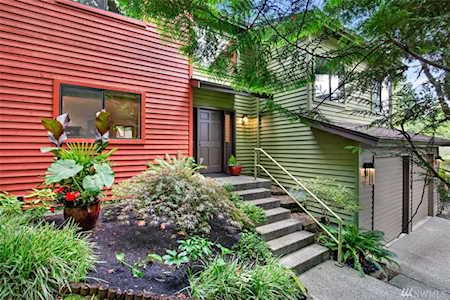 3270 163 Place SE Bellevue, WA 98008