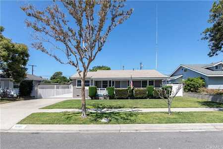 11181 Essex Drive Los Alamitos, CA 90720