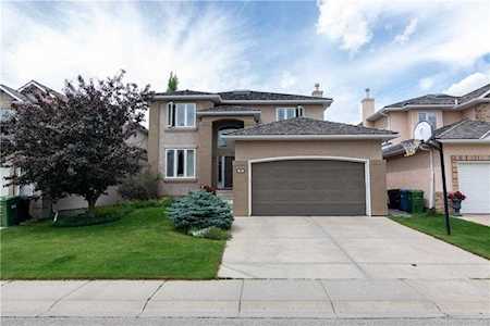 9 Hampstead Hill(s) NW Calgary, AB T3A 6G9