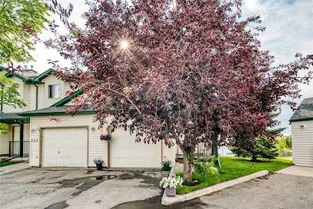 240 Taracove Place NE Calgary, AB T3J 4T3