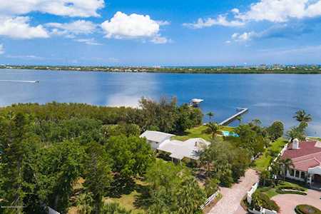 18 Stockton Drive Merritt Island, FL 32952