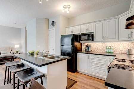 88 Westbury Place SW #107 Calgary, AB T3H 5B6