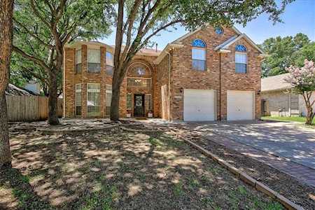 2066 Willowood Drive Grapevine, TX 76051