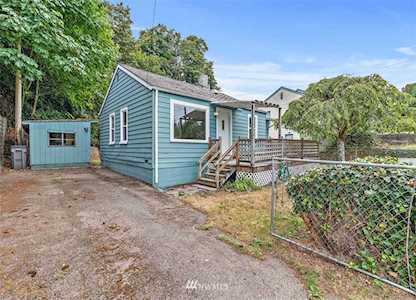 807 Merrill Place W Bremerton, WA 98312