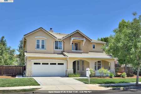346 Roundhill Dr Brentwood, CA 94513-6957