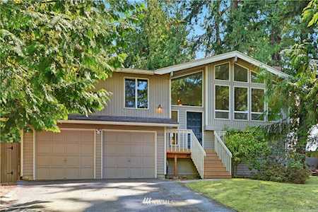 8329 46th St Mukilteo, WA 98275