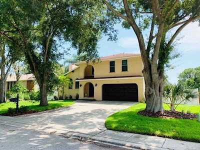 8400 144Th Lane Seminole, FL 33776