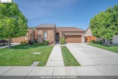 1631 Healing Rock Ct Brentwood, CA 94513