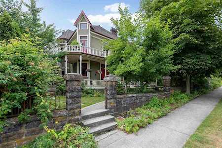 122 First Street New Westminster, BC V3L 2G2