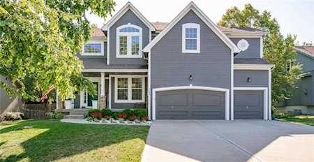 7335 Meadowsweet Ln Shawnee, KS 66227