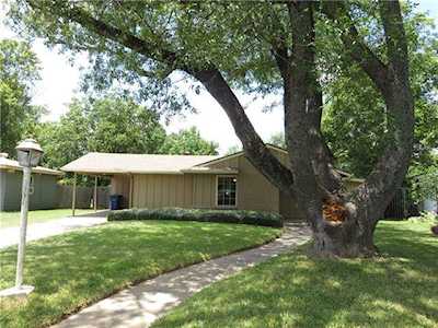 2001 Eaton Ln Austin, TX 78723