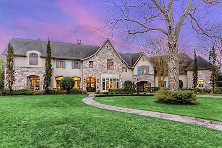 2 Farrell Ridge Dr Sugar Land, TX 77479