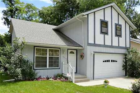 4315 N Bellaire Ave Kansas City, MO 64117