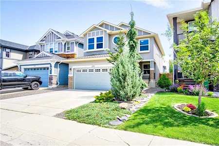 125 Auburn Glen Manor SE Calgary, AB T3M 0L3