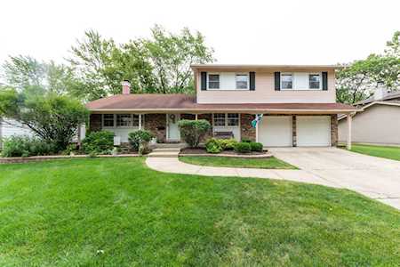 413 N Winston Dr Palatine, IL 60074