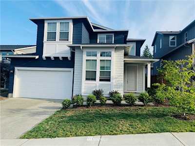 2429 NE Boulderstone Ct Poulsbo, WA 98379