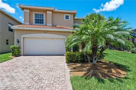 11214 Tulip Poplar Ln Fort Myers, FL 33913