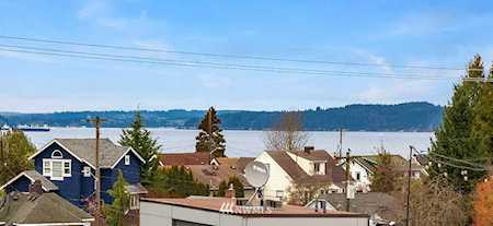 7313 Bainbridge Place SW Seattle, WA 98136