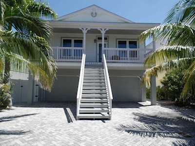 12112 Lagoon Lane Treasure Island, FL 33706